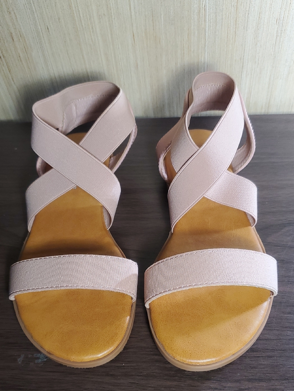 Forever Link Women's Crisscross Elastic Sandals in Blush